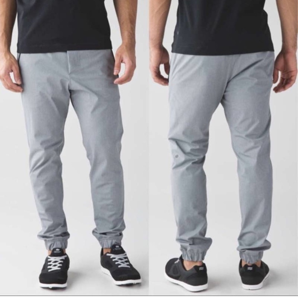 33. Lululemon Warpcity Jogger (Size S)